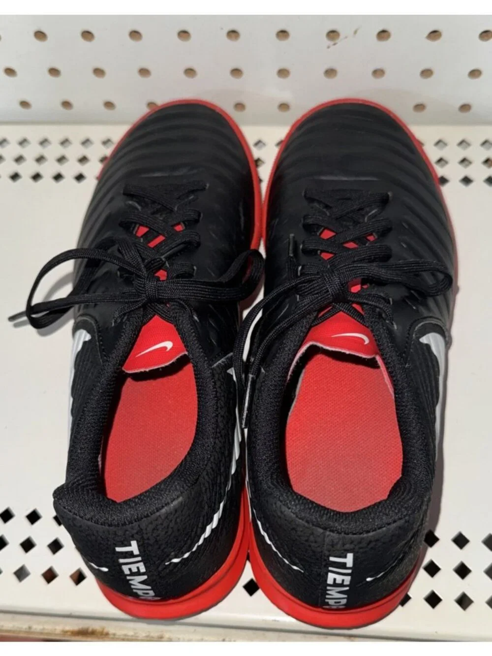 Nike TiempoX Legend Club IC Mens Indoor Soccer Turf Shoes Size 7 Black Red White